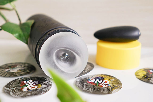 romp-dash-stroker-review-1 Âm Đạo Giả Cốc Romp Dash